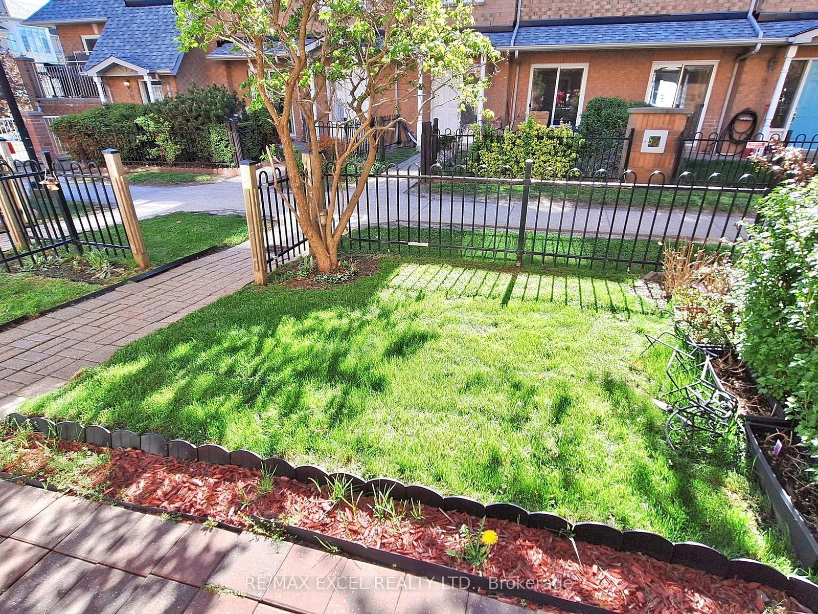 14 Cox Blvd, 3, Markham, Ontario  L3R 4G - Photo 3 - N8419582