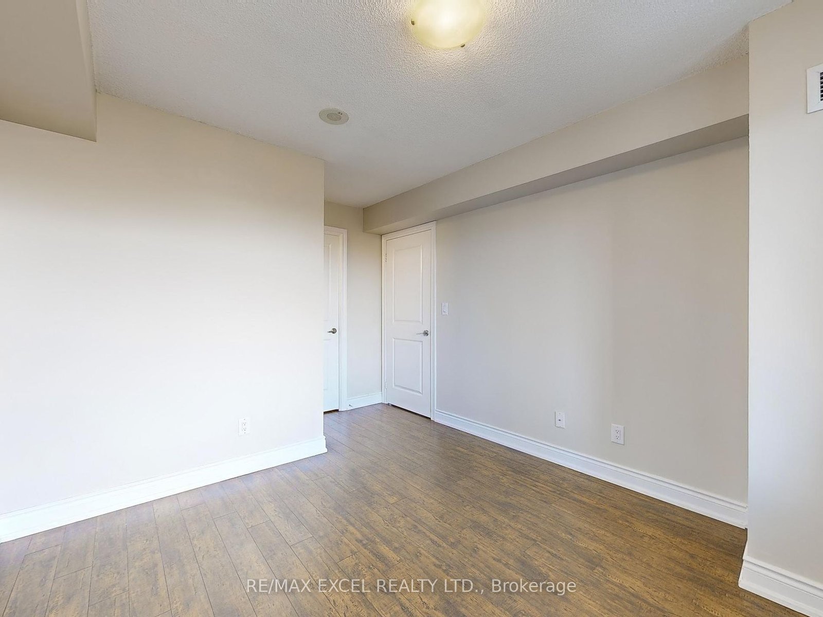 273 South Park Rd, 817, Markham, Ontario  L3T 0B5 - Photo 13 - N9255393