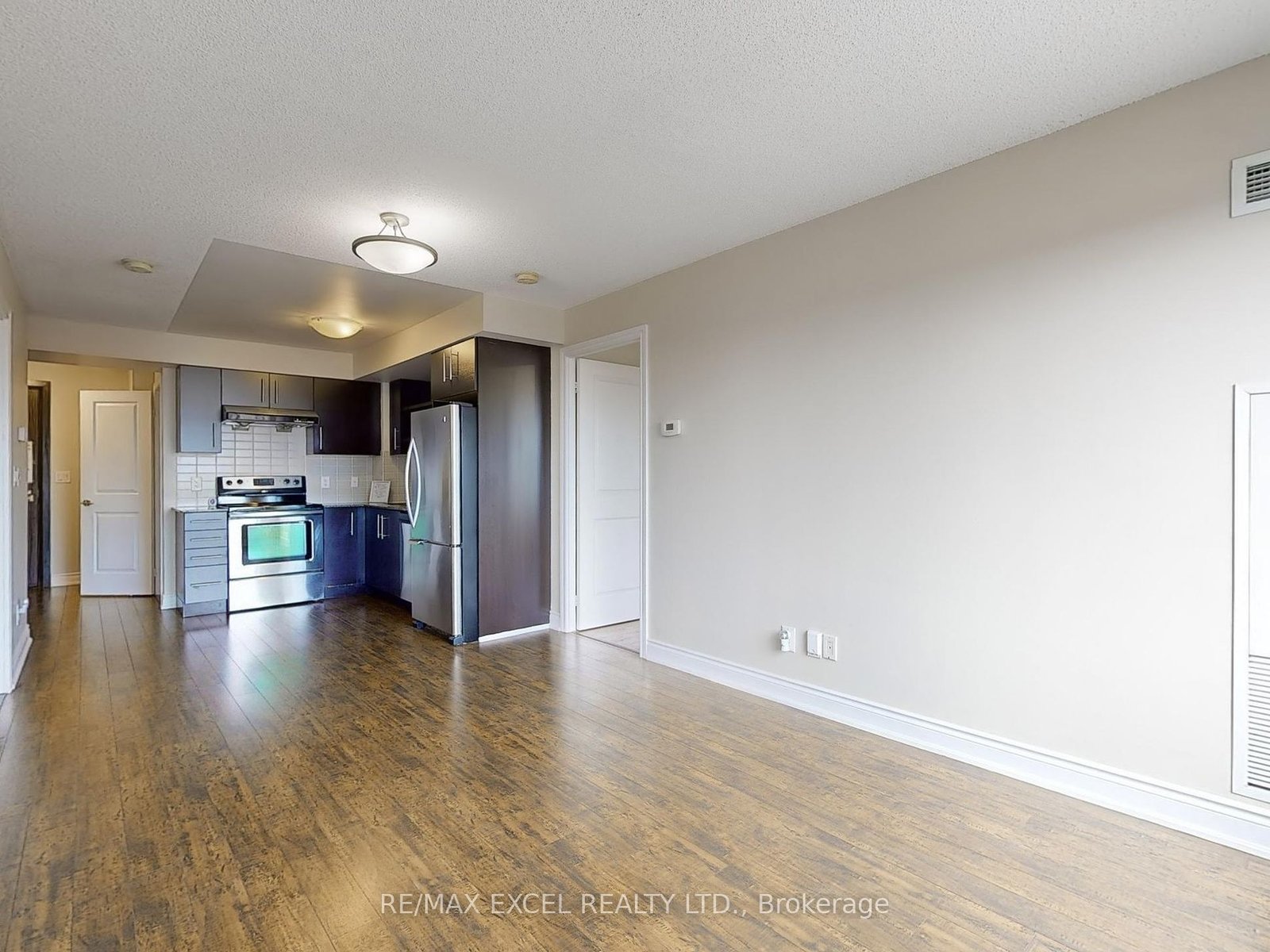 273 South Park Rd, 817, Markham, Ontario  L3T 0B5 - Photo 9 - N9255393