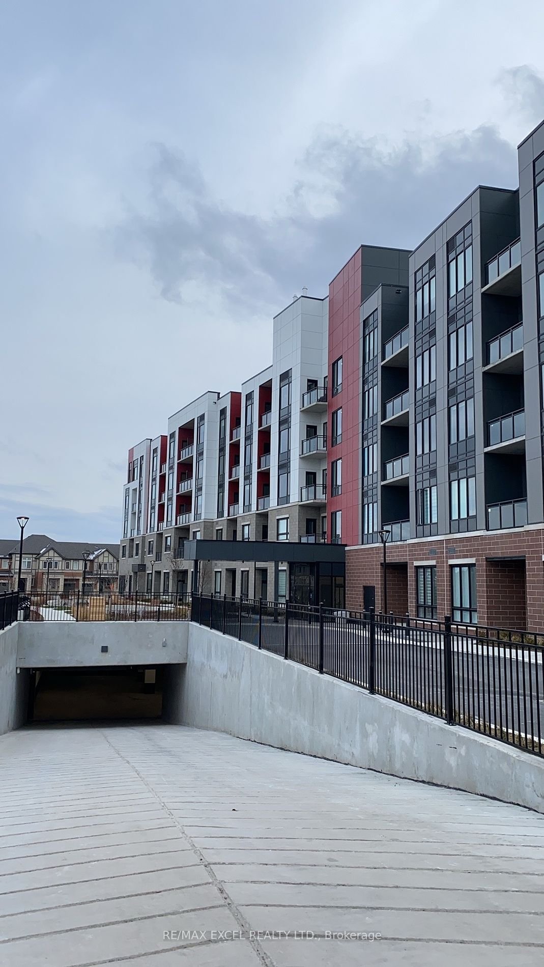 3265 Carding Mill Tr, 423, Oakville, Oakville, Ontario  L6M 5P - Photo 5 - W7404134